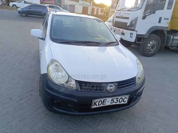 Nissan Advan 2014 White - 1