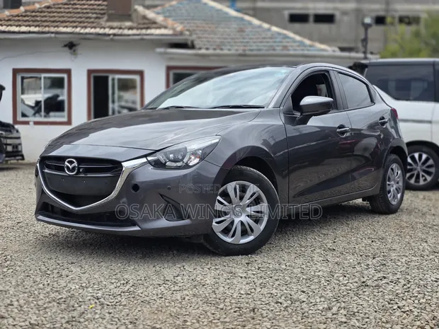 Mazda Demio 2019 Gray - 1