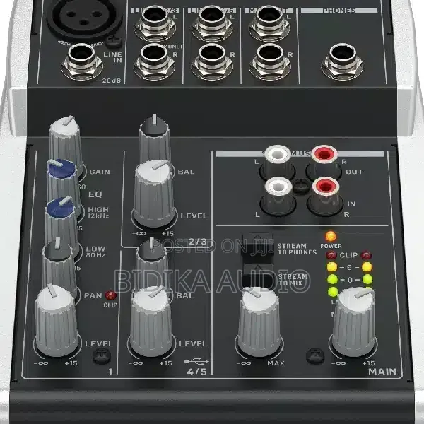 Behringer Xenyx 502S Analog Streaming Mixer - 1