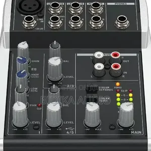 Behringer Xenyx 502S Analog Streaming Mixer