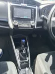 Toyota Corolla Fielder 2019 Hybrid White - 4