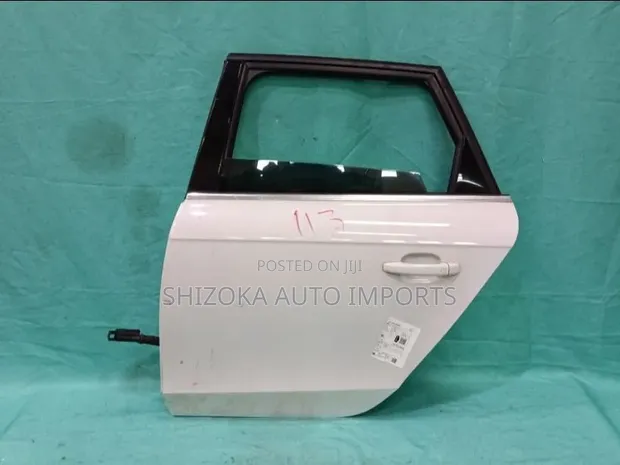 Audi A4 Avant LH Door Assembly (2014) - 1