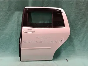 Toyota Raum 2007 Left Hand Sliding Door Assembly