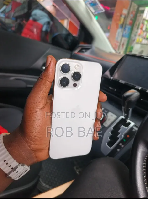 Apple iPhone 16 Pro Max 256GB Nyeupe - 1