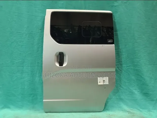 Nissan NV200 Vanette 2013 Left Door Assembly - 1