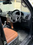 Toyota Land Cruiser Prado 2.8 2020 Nyeusi - 4