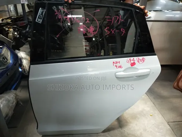 Mkono wa Kushoto wa Mlango wa Honda Fit GR4 (2020) - 1