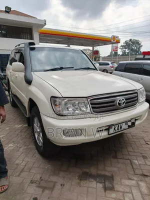 Toyota Land Cruiser 100 Series 2005 White