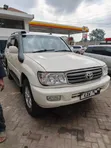 Toyota Land Cruiser Series 100 2005 Nyeupe - 1