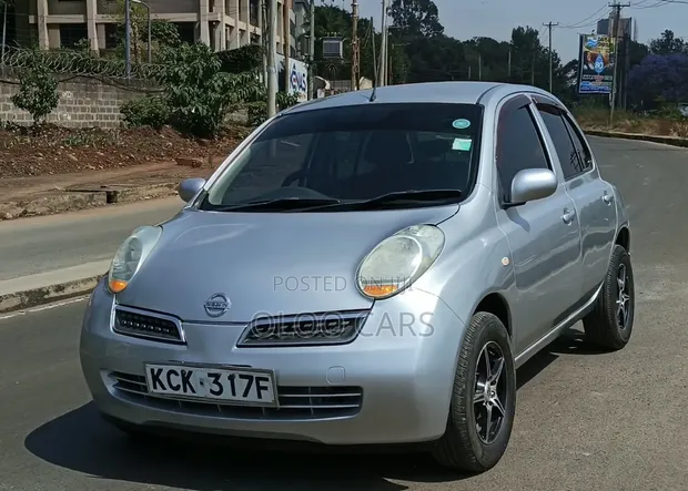 Nissan March 2009 Silver - 1