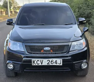 Subaru Forester 2012 Nyeusi