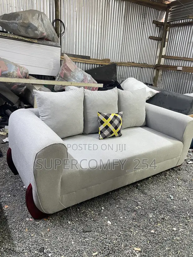 Three-Seater Wooden Stands Boston Seat - 1