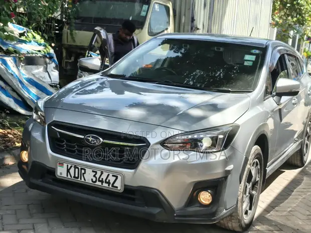 Subaru XV 2017 Silver - 1