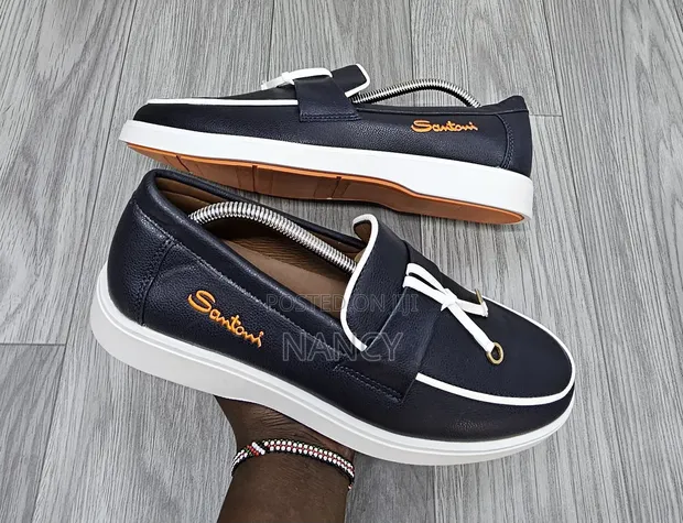 Santoni Loafers za Wanaume - Nyeusi na Kiunzi Nyeupe - 1