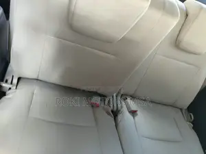 Toyota Wish 2013 Off White
