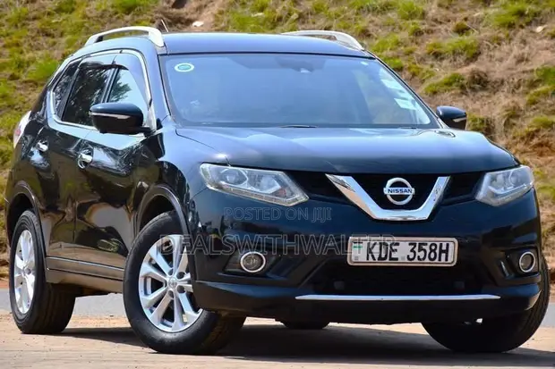 Nissan X-Trail 2.0 Petrol AWD 2014 Black - 1