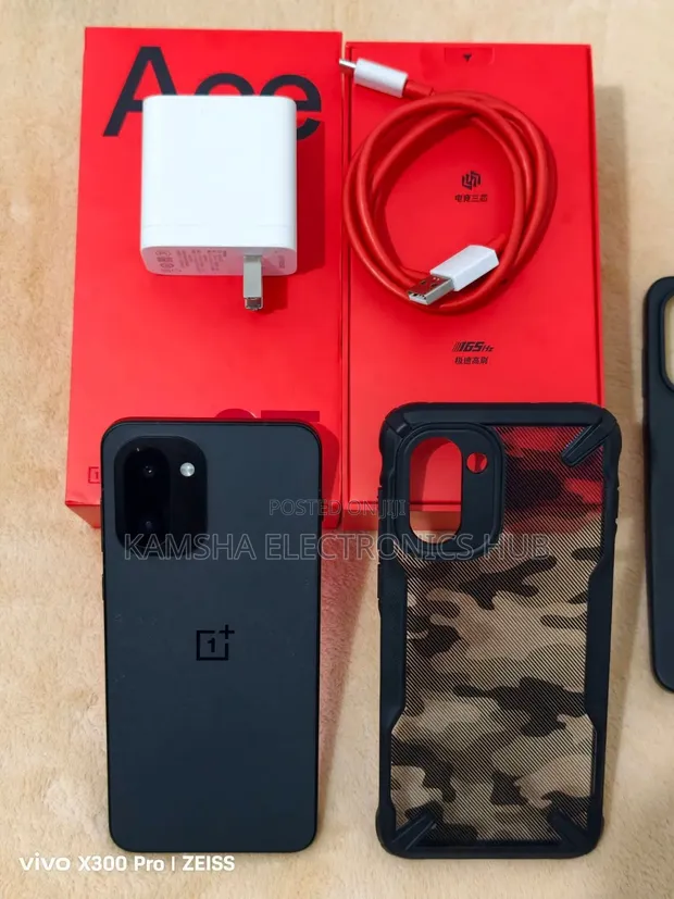 OnePlus Ace Mpya 256GB Kijivu - 1
