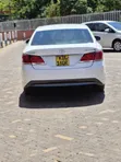 Toyota Crown Athlete 2015 Nyeupe - 2
