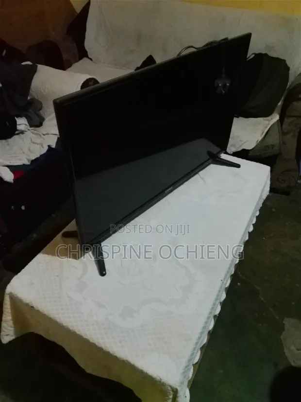 32" Smart TV - Ctroniq - 1