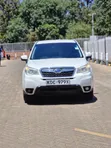 Subaru Forester 2013 Nyeupe - 1
