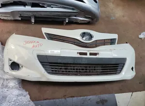Toyota Vitz 2012 Bampa ya Mbele (Iliyorudishwa)