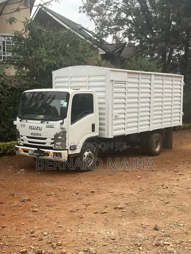 Isuzu NQR 2025 Food Truck - 1