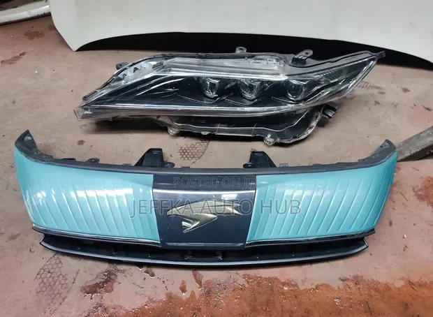 Toyota Harrier Grill na Headlight Mpya (Refurbished) - 1