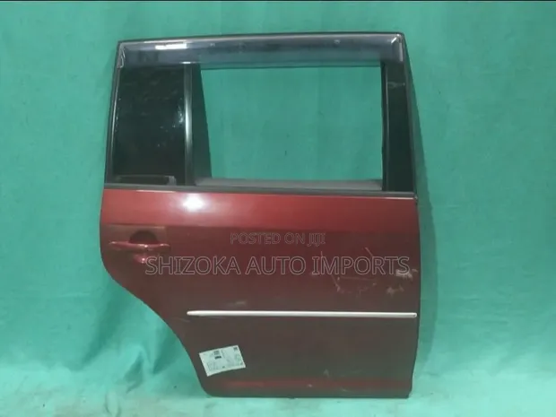 Volkswagen Golf Right Door Assembly - Used - 1