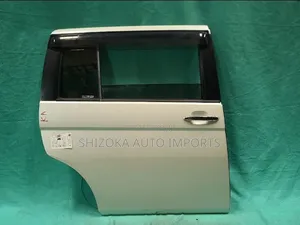 Toyota Isis 2011 Right Rear Door Assembly