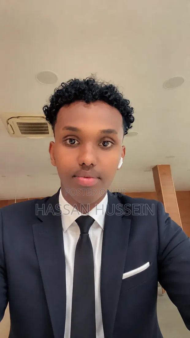 Dereva na Mfanyakazi Mkuu - 1