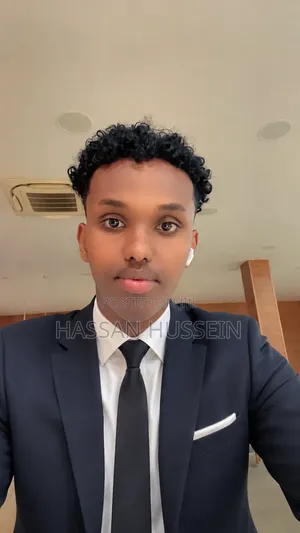 Dereva na Mfanyakazi Mkuu