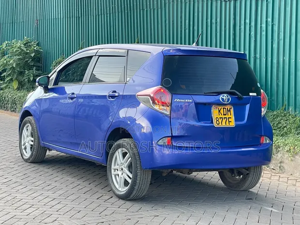 Toyota Ractis 2016 Blue - 1