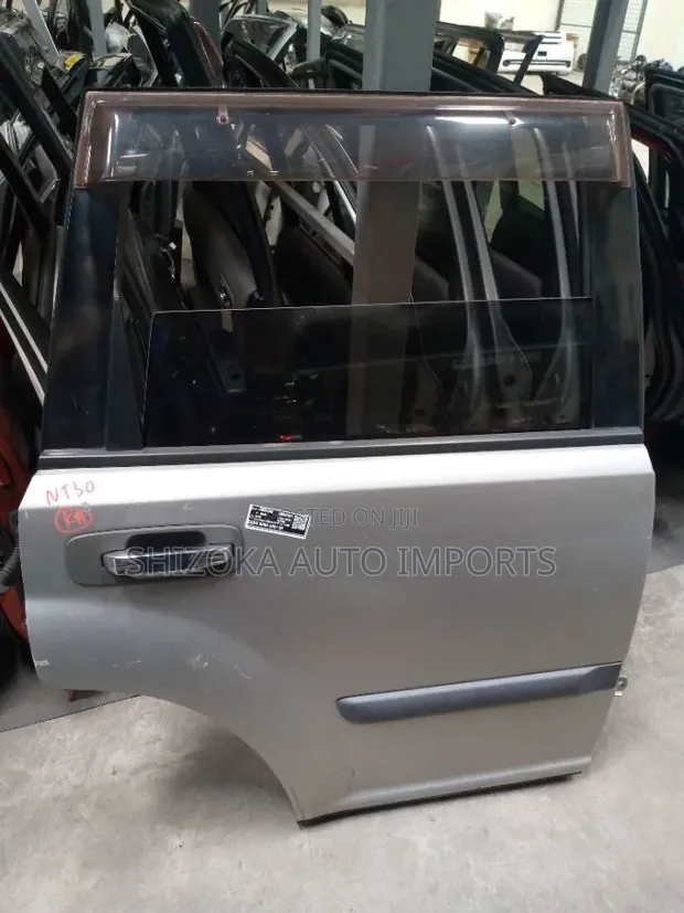 Nissan X-Trail NT30 R Door Assy RH (2005) - 1