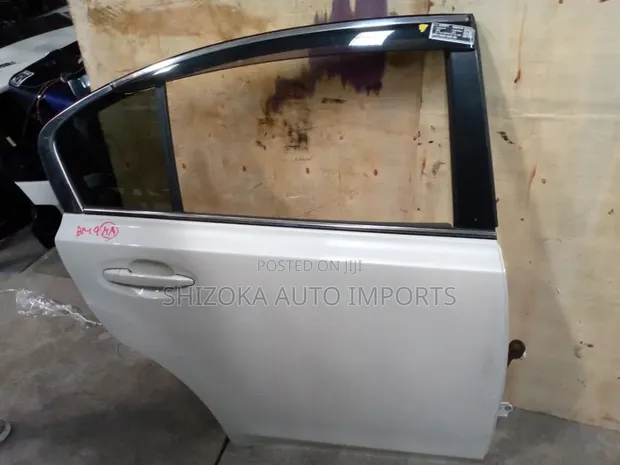 Subaru Legacy B4 BM9 Right Door Assembly (Used) - 1