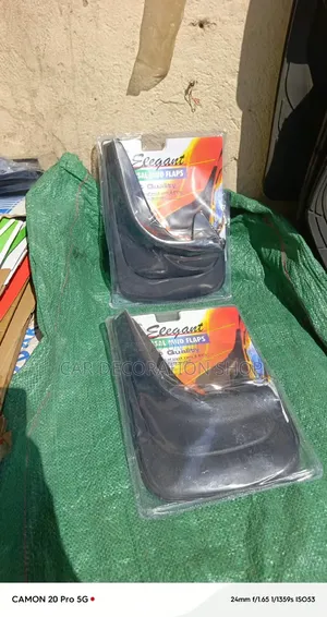 Universal 4pc Elegant Car Mudflaps