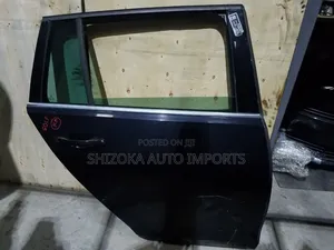 Volkswagen Golf Right Door Assembly - 2015