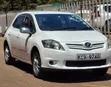 Toyota Auris 2012 Nyeupe - 2