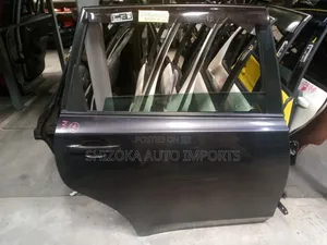 Subaru Exiga Mkono wa Kulia Mkutano wa Mlango (2013)