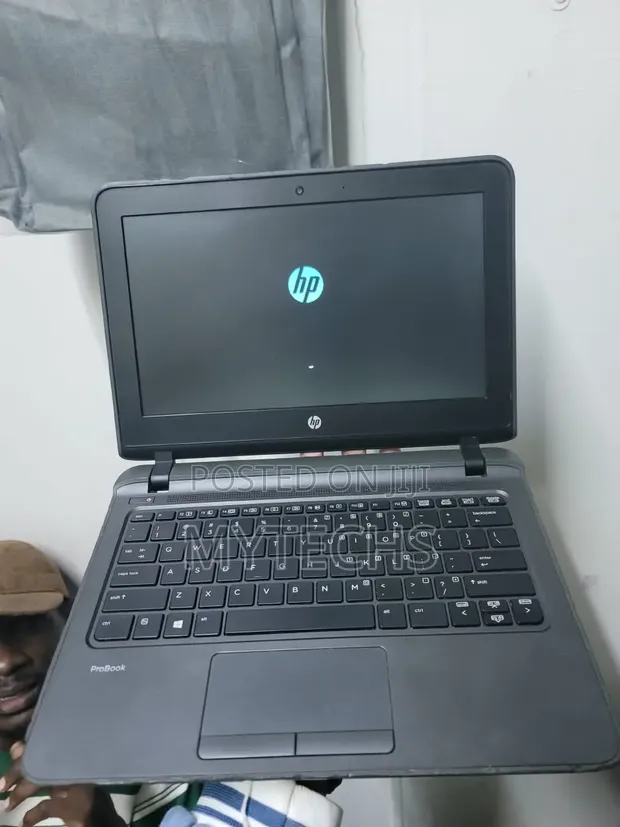 HP ProBook 11 G2 EE Laptop 4GB RAM, 500GB HDD - 1