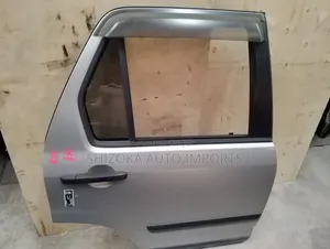 Honda CR-V RD5 Right Door Assembly (2003)
