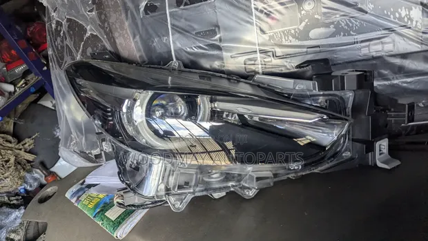 Mazda Axela 2018/2019 Headlight - 1