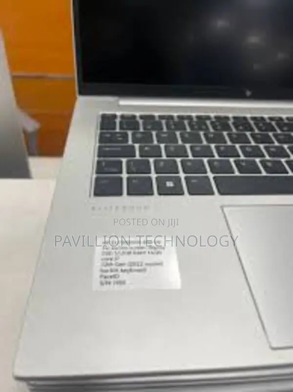 Laptop HP EliteBook 840 G9 16GB i7 SSD 256GB - 1