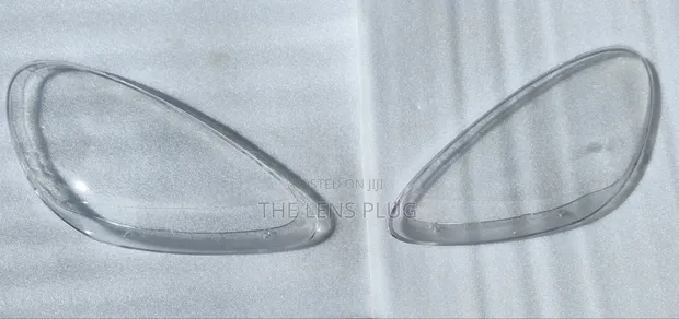 Porsche Cayenne 2013 Headlight Lenses - 1