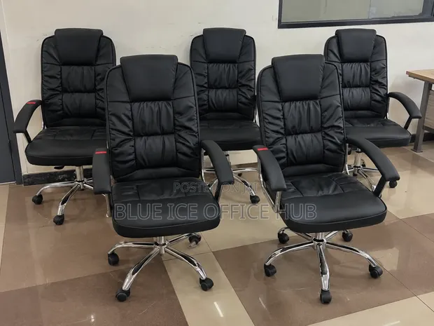High Back Executive Office Chair | Black Leather - 1