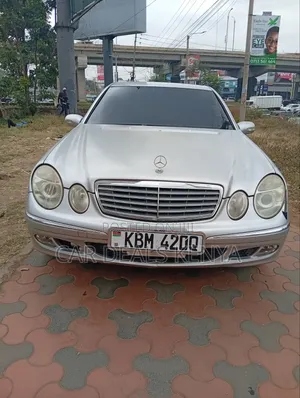 Mercedes-Benz E240 2005