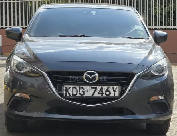 Mazda Axela SV Premium 2014 Grey - 1