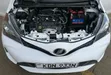 Toyota Vitz 1.3 FWD 5dr 2016 Pearl - 2