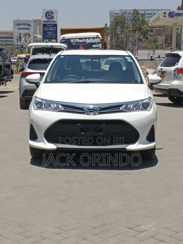 Toyota Axio 2019 Nyeupe - 1