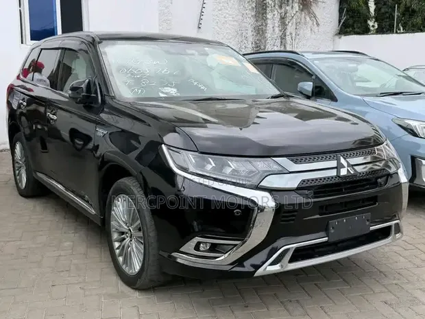 Mitsubishi Outlander 2.4 PHEV AWD 2019 Matt Black - 1