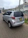 Toyota Ractis 2015 Silver - 4